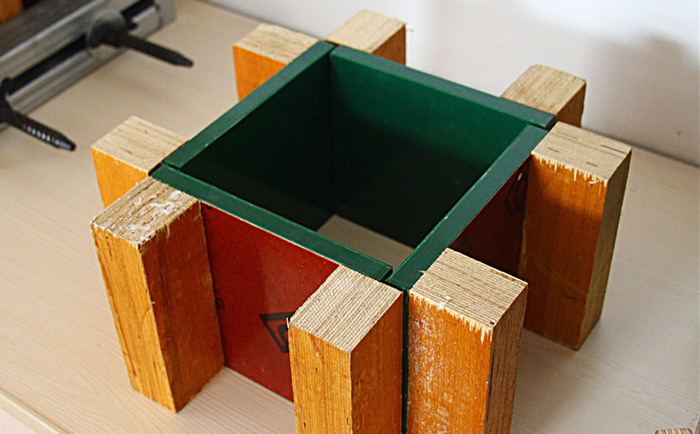 Square column wooden formwork